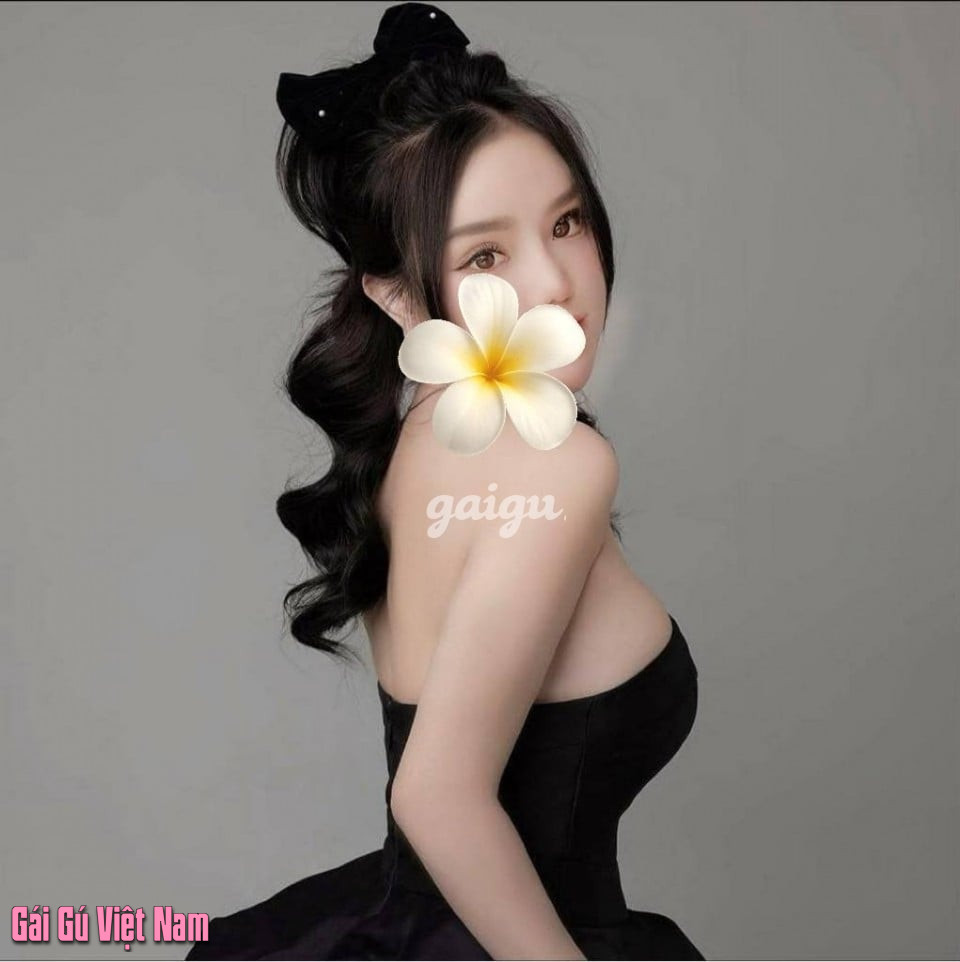 1356956 - Hoa Khôi Tiểu Vy- ngoan xinh yêu, body dáng chuẩn