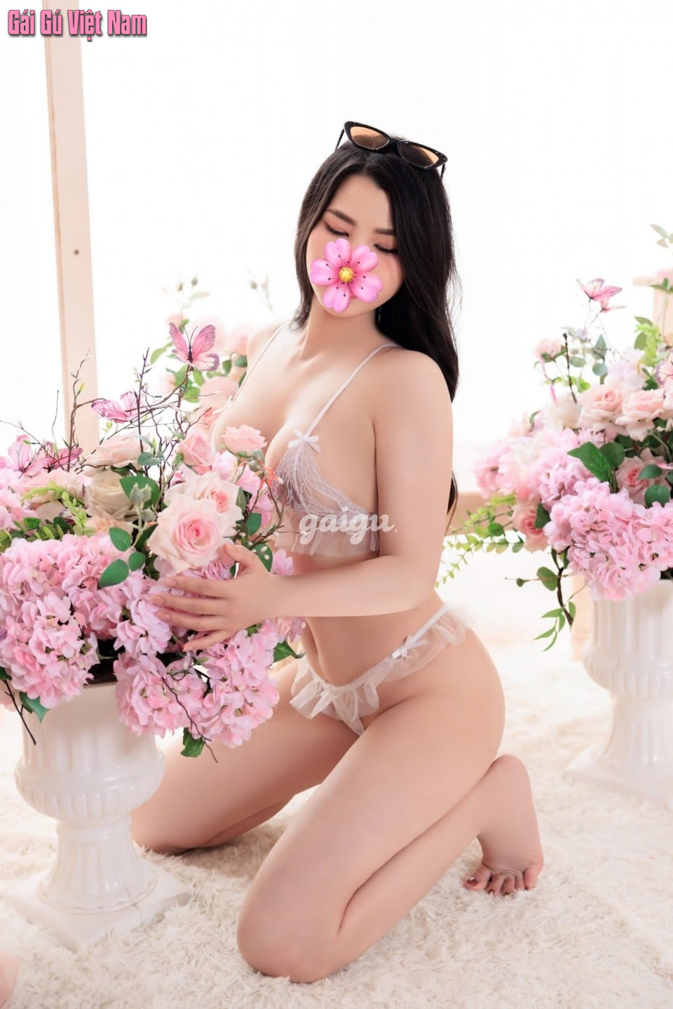 1213628 - HÀNG MỚI LY LY XINH XẮN ,DA TRẮNG,DÁNG ĐẸP LẦN ĐẦU LÀM WEB