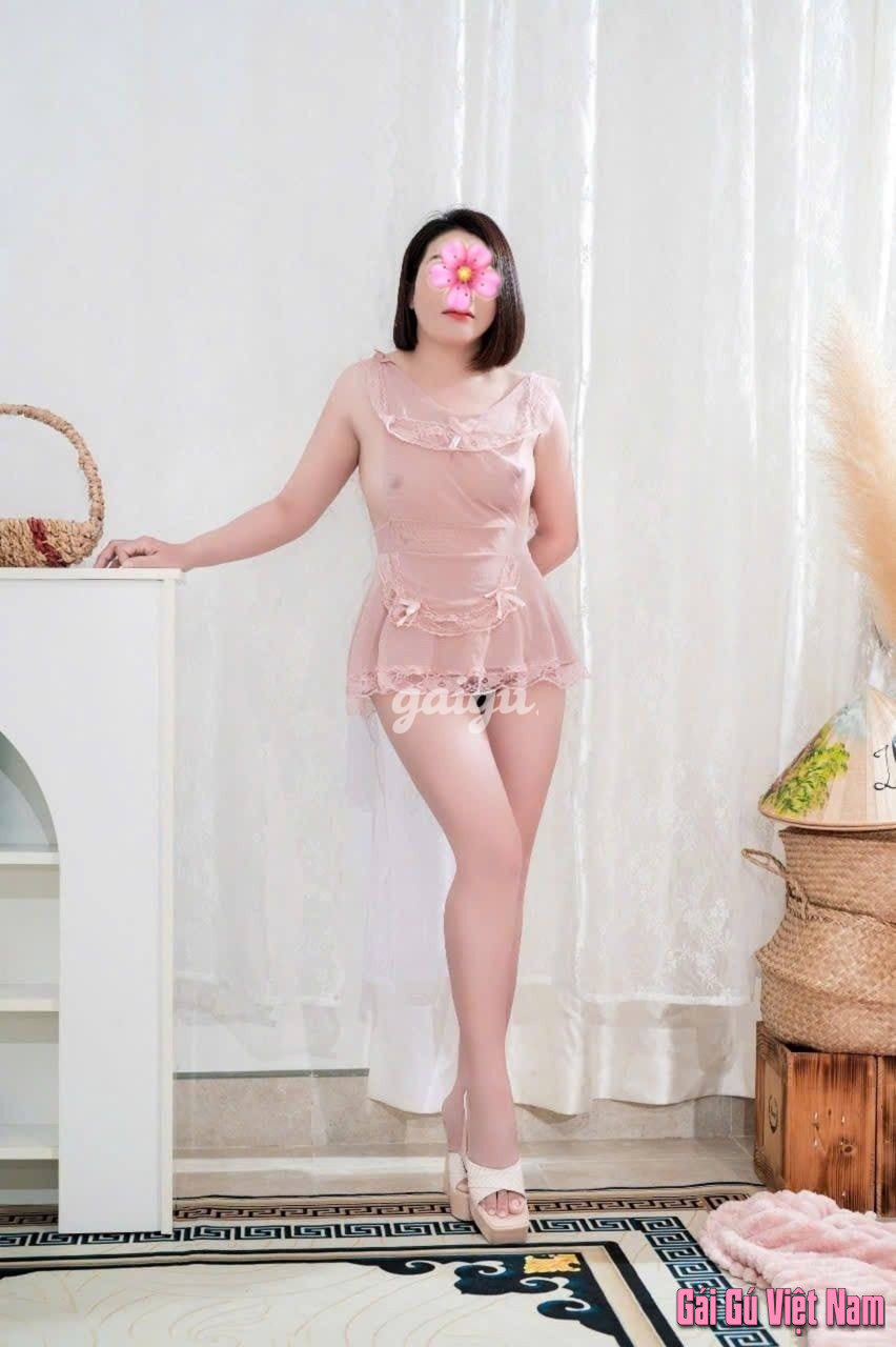 1250163 - Bảo Ngọc_ Gái dâm chiều khách, làm tình cực phê
