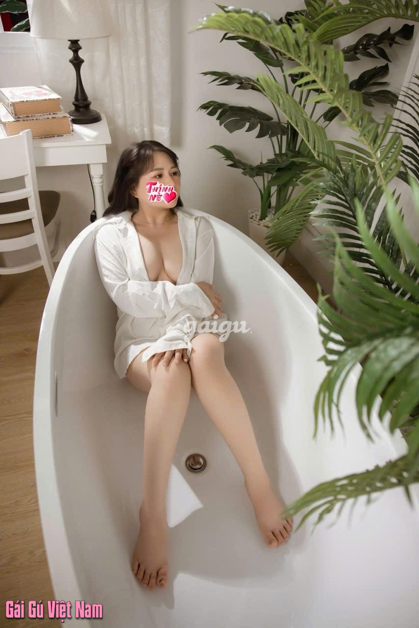 1377291 - REUP: THẢO MY SERVICE CỰC TỐT_TRẮNG HỒNG VÚ MÔNG MÚP MẨY
