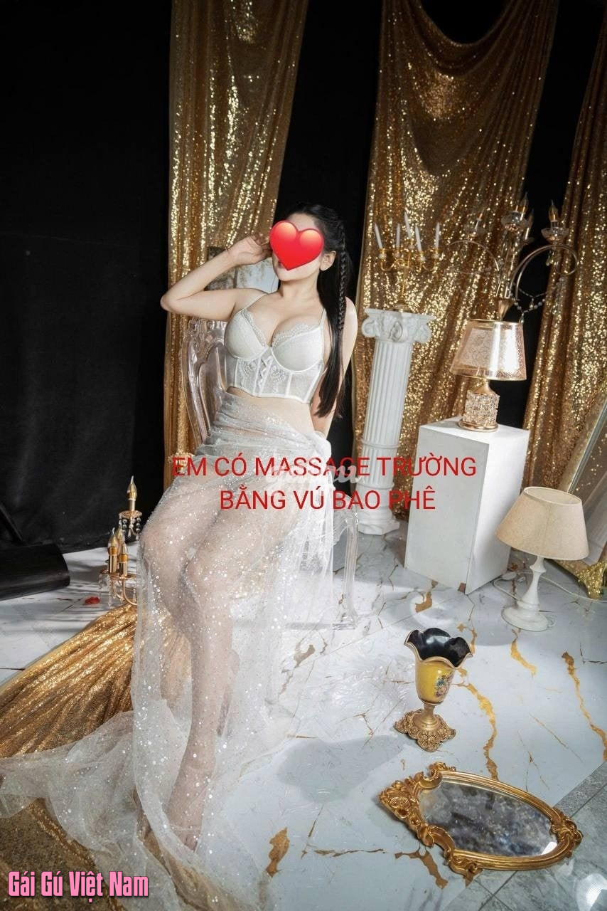 KIM NGỌC XINH XẮN VÚ TO SEXY BÚ CU DÂM ĐÃNG ĐÁ BI CUỒNG NHIỆT CHIỀU KHÁCH