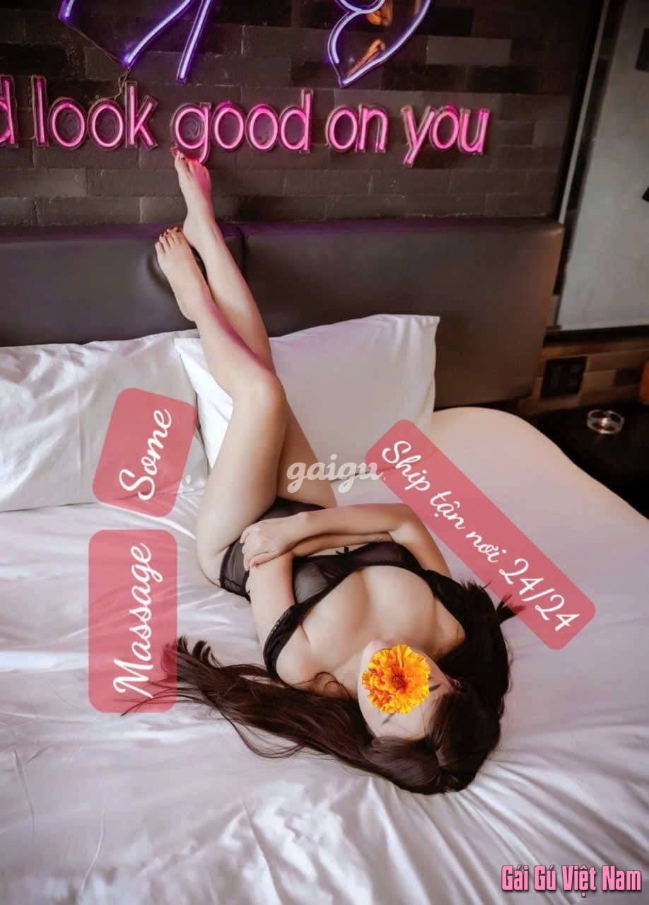 Kiểu Oanh ,Gái Dâm,Bím Khít,Nhiều Nước