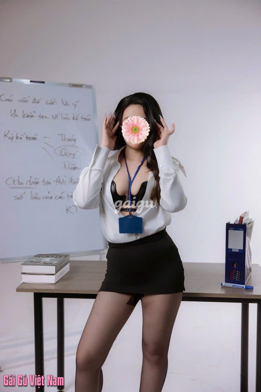 1366634 - ❣️BẢO NGỌC❣️CÔ THƯ KÝ DÂM ĐÃNG, A CHỈ CẦN ANH CÓ TIỀN SEX ĐỂ E