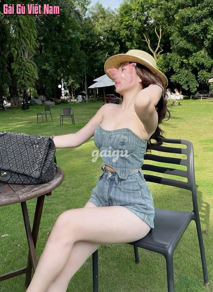 1393004 - YUMI TRẦN - KUTE VÀ DÂM ĐÃNG HÒA QUYỆN TRONG EM