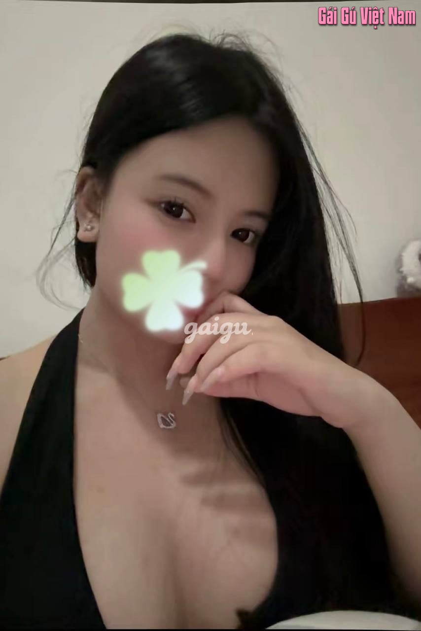 1404995 - THANH THẢO 2K5 BABY XINH ĐEP QUYẾN RŨ