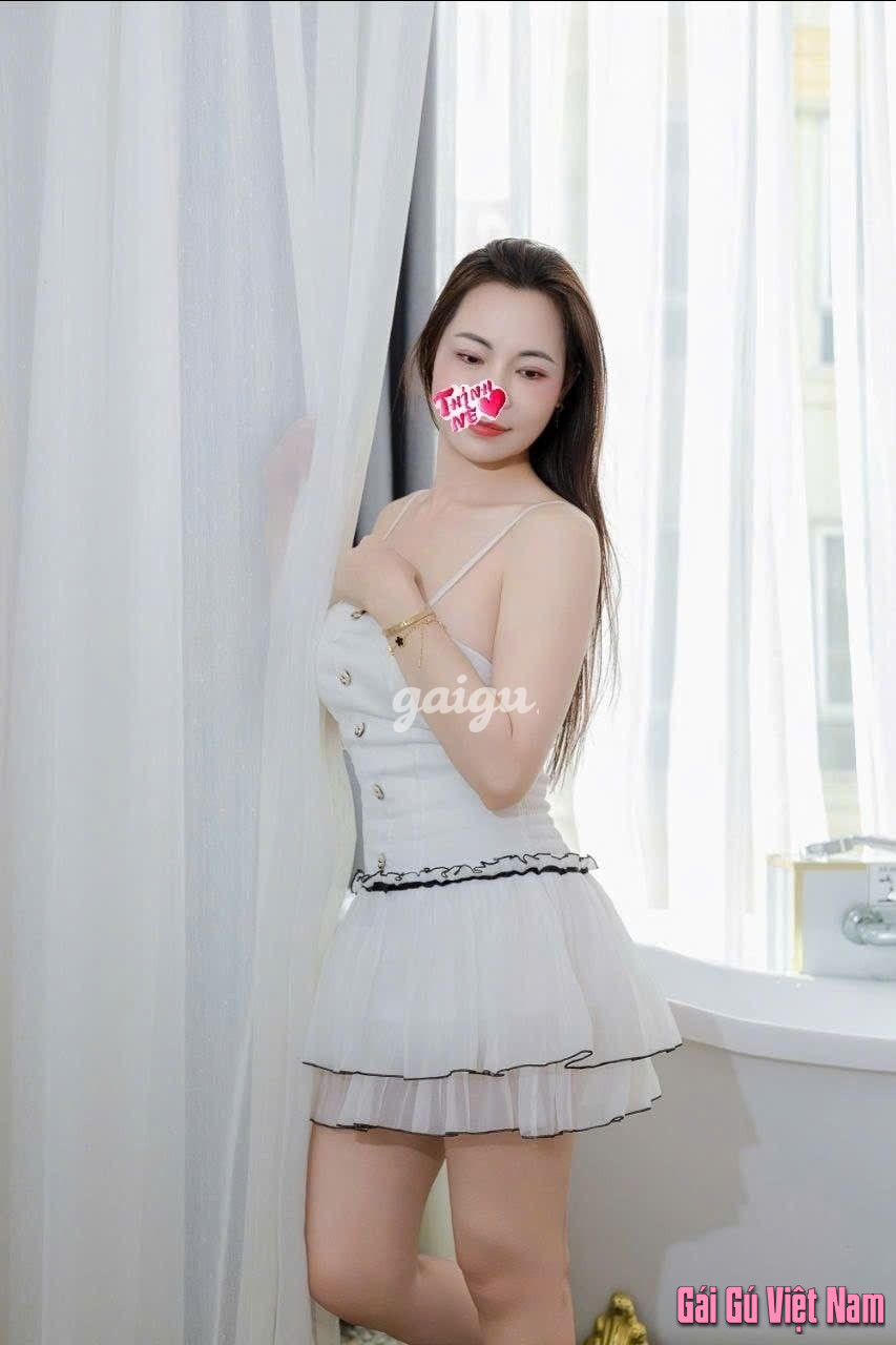 [BAO PHÒNG] Hồng Anh – Dâm Nữ Nhiệt Tình , Phục Vụ Some