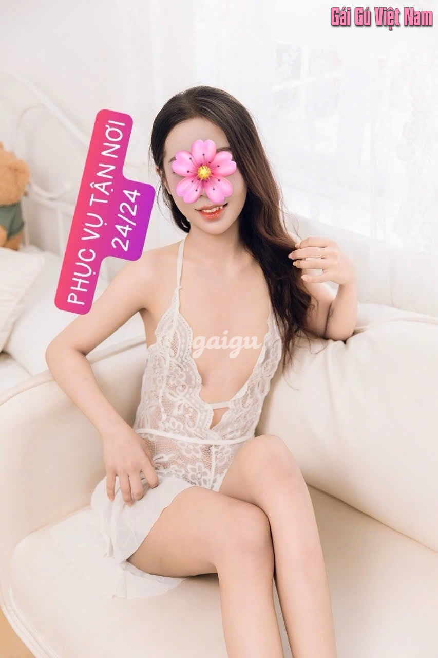 1430332 - TƯỜNG VY - BODY NUỘT - FACE XINH YÊU