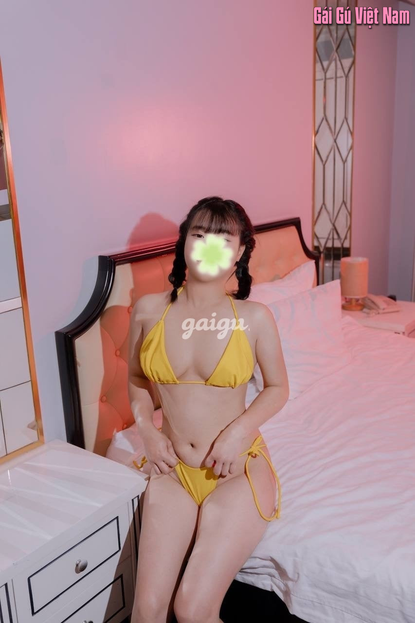 Linh Miu- em hàng ngon ngoan , dâm , nhẹ nhàng dể thương