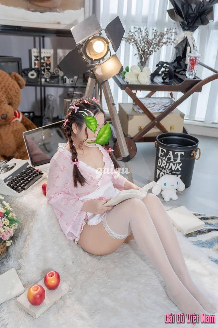 1460320 - Ly Ly em gái quê phục vụ tận nơi.