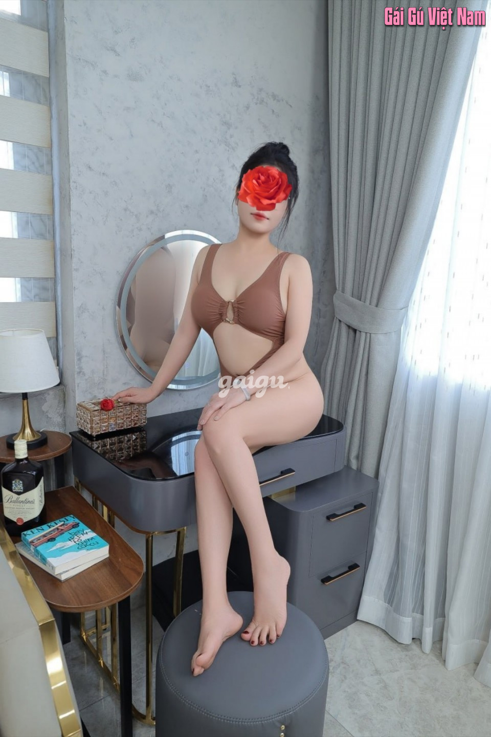 1470915 - KIỀU CHI - DÂM NỮ - THÂN HÌNH QUYẾN RŨ